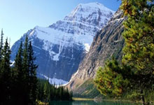 西班牙人队近期有哪些关键动态？阵容、赛事与引援都有新变化？